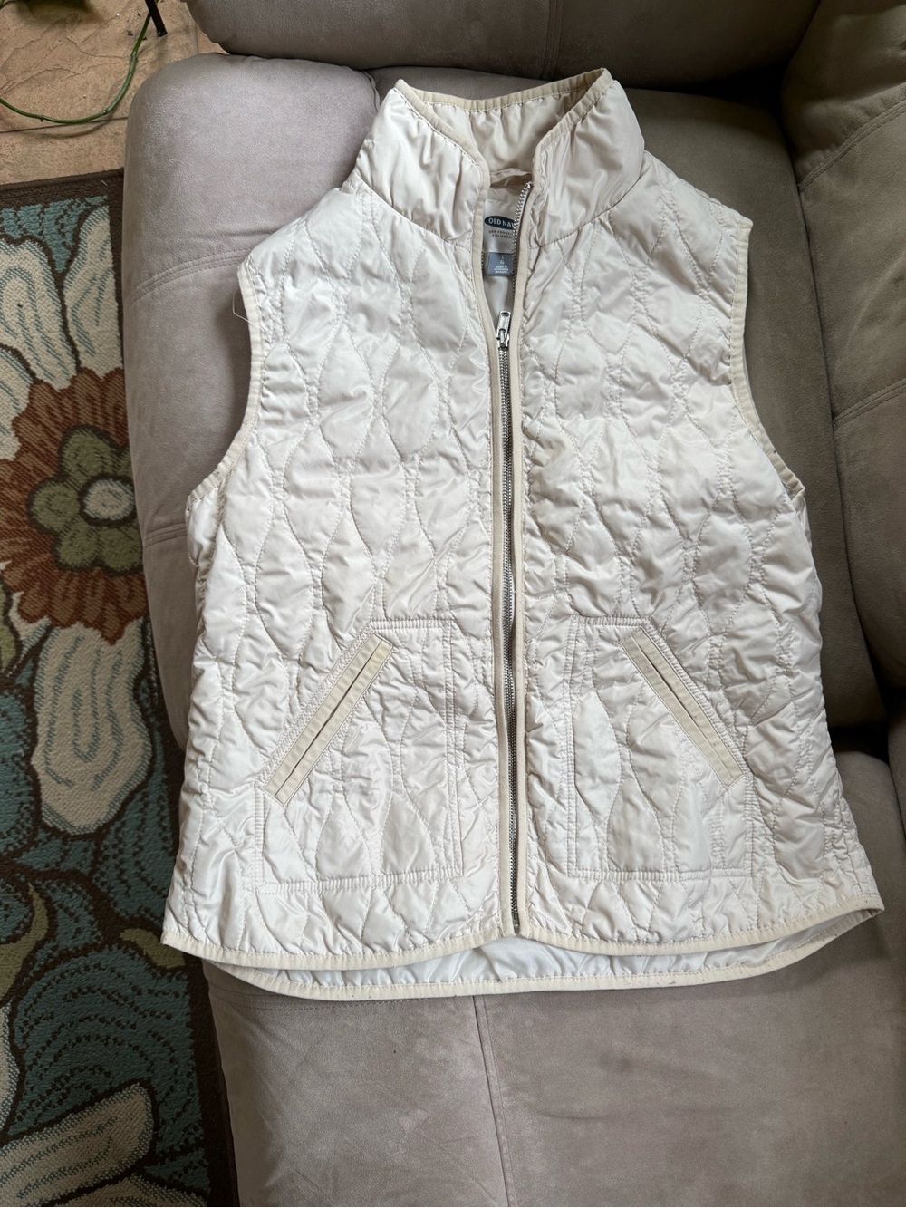Old Navy Cream Quilted Packable Vest